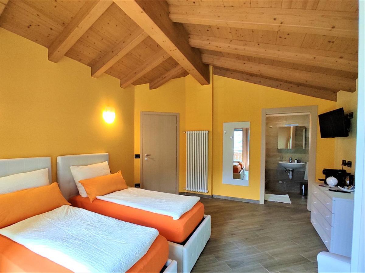 B&B Il Germoglio Castione Andevenno 외부 사진